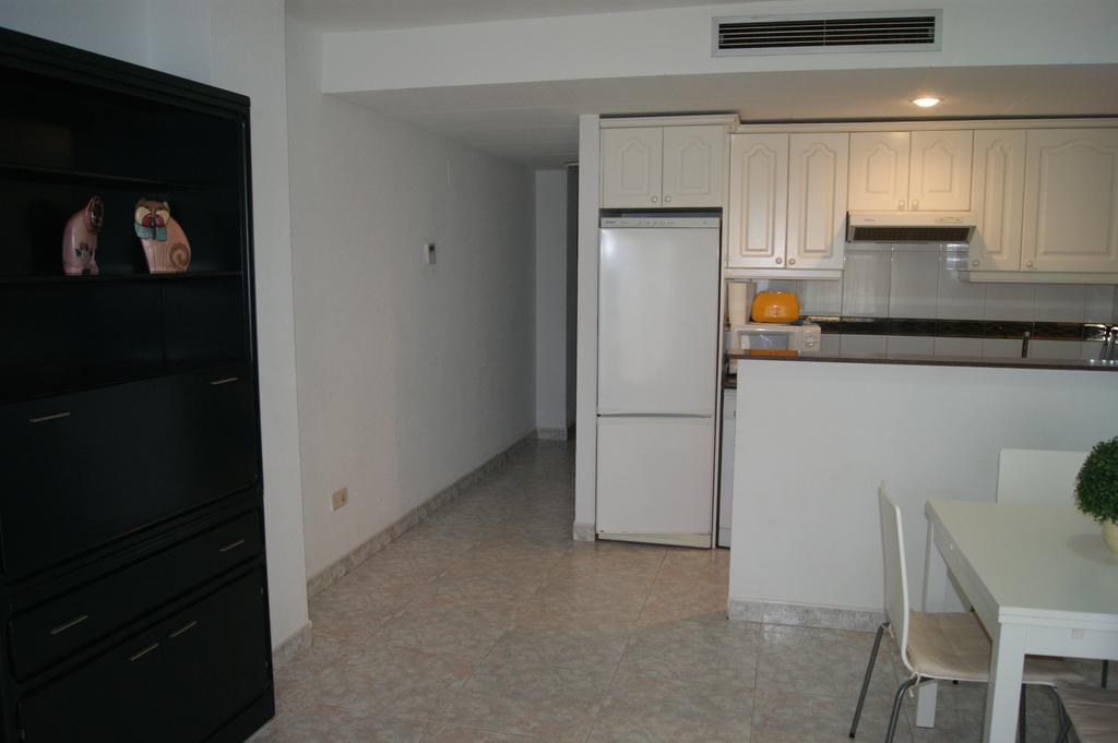 Apartamentos Casablanca Marineu 阿尔考斯布里 外观 照片